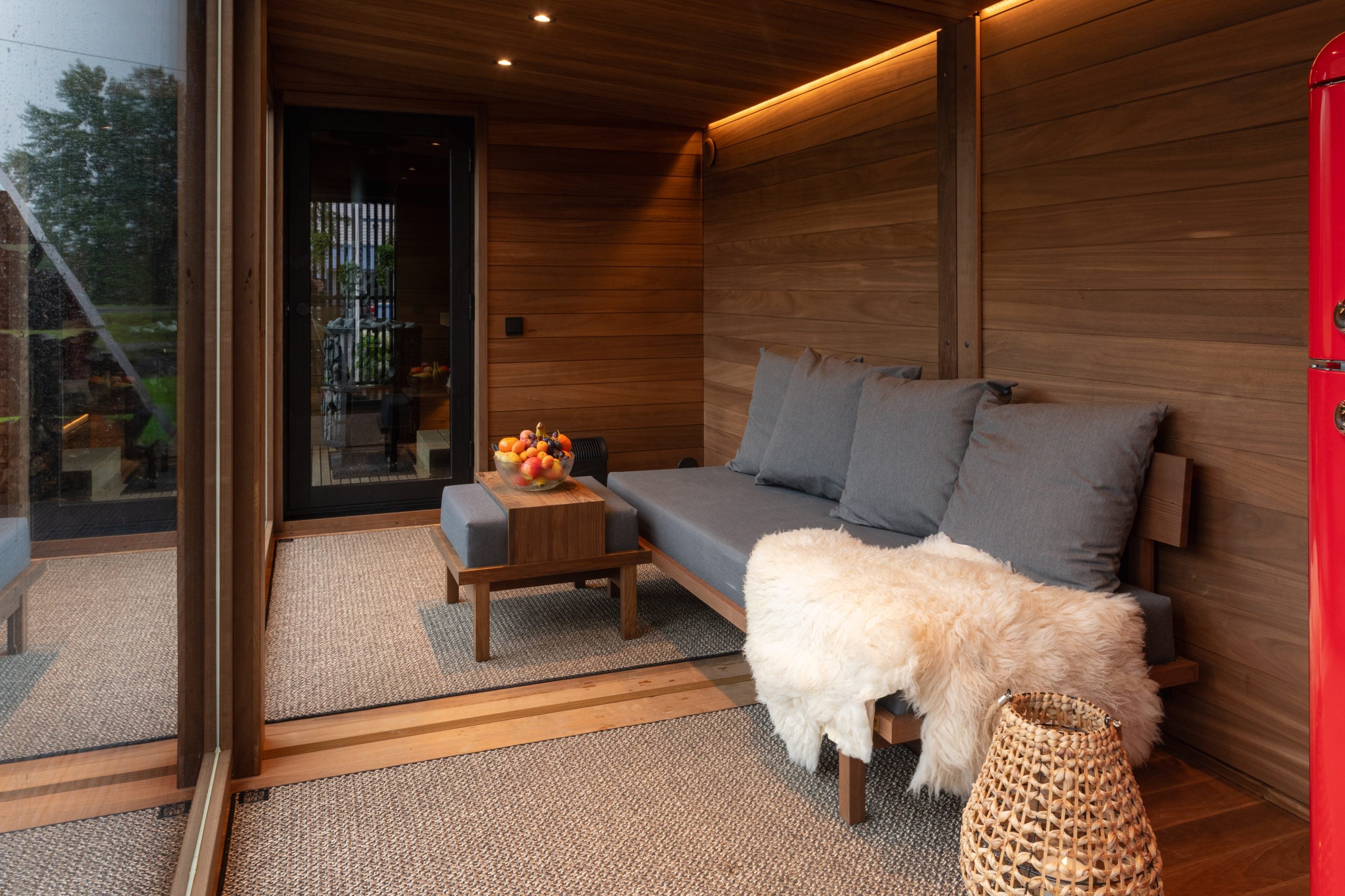 Nordic Misty Lounge